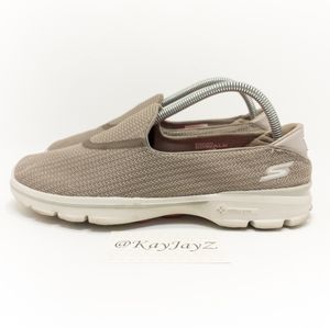 Skechers GoWalk 3 Slip On’s